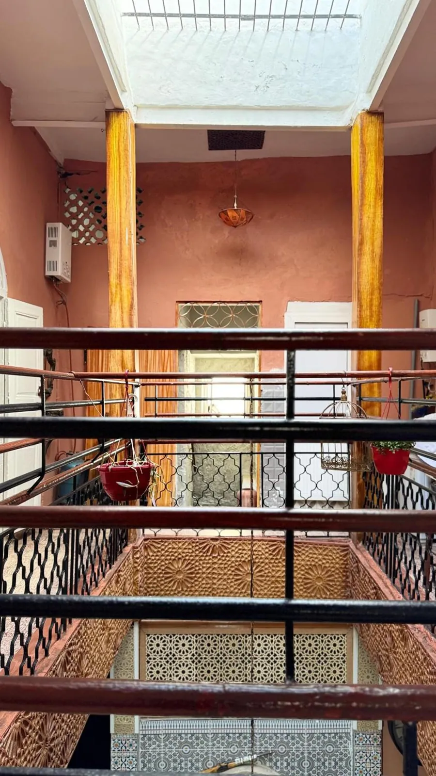 Les galeries autour du patio, sous la verrière